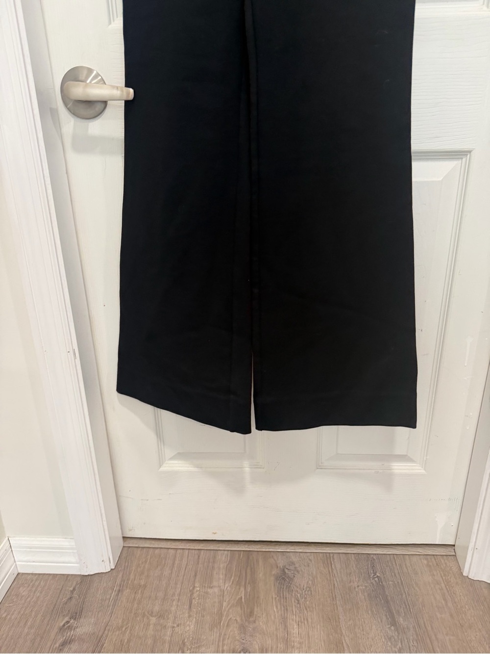 Spanx The Perfect Sleeveless Jumpsuit Womens Size Small Black Flare Leg S - Picture 4 of 6